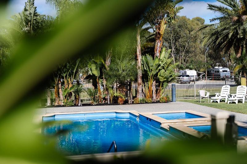 Bolivar Highway 1 Holiday & Lifestyle Park מראה חיצוני תמונה